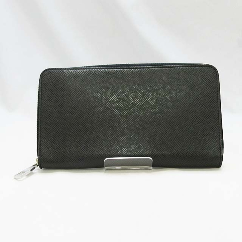 Louis Vuitton Taiga Zippy Wallet Organizer Long Wallet Leather Green White